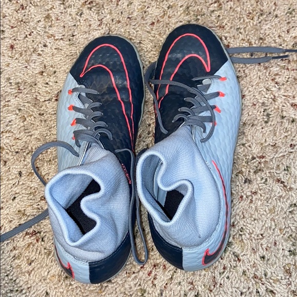 nike indoor soccer shoes blue